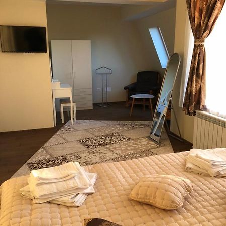 Aleria De Piatra Aparthotel Piatra Neamţ Buitenkant foto