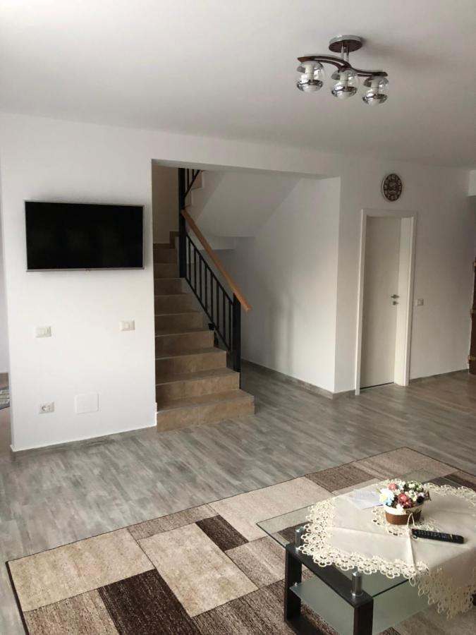 Aleria De Piatra Aparthotel Piatra Neamţ Buitenkant foto