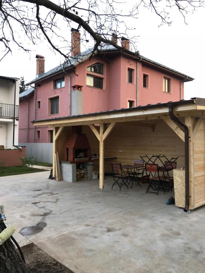 Aleria De Piatra Aparthotel Piatra Neamţ Buitenkant foto