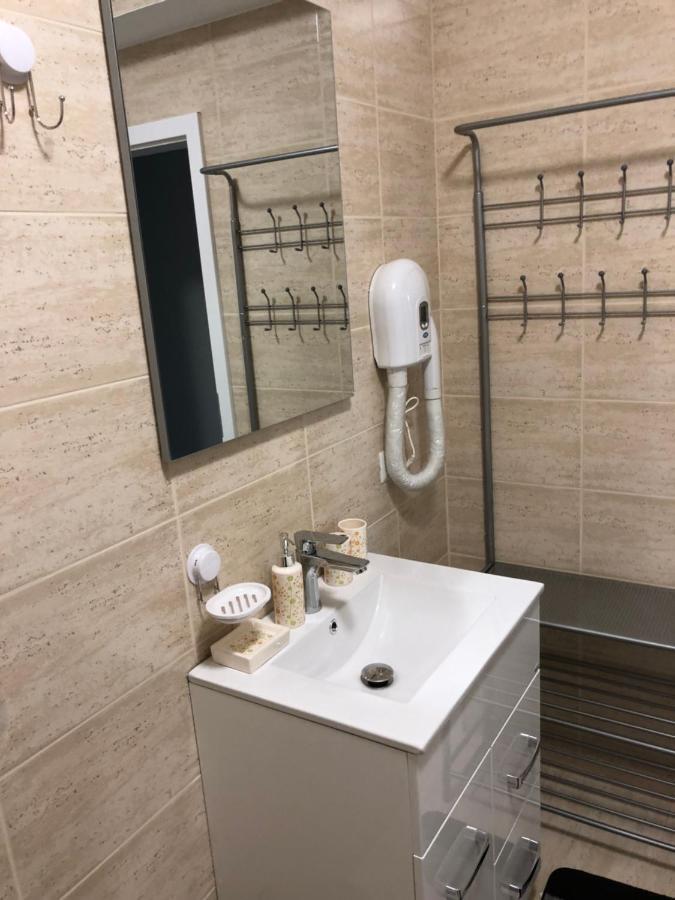 Aleria De Piatra Aparthotel Piatra Neamţ Buitenkant foto