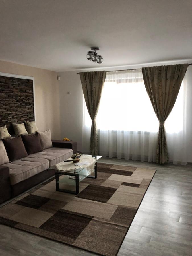 Aleria De Piatra Aparthotel Piatra Neamţ Buitenkant foto