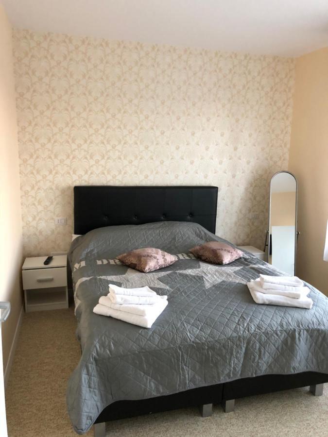 Aleria De Piatra Aparthotel Piatra Neamţ Buitenkant foto