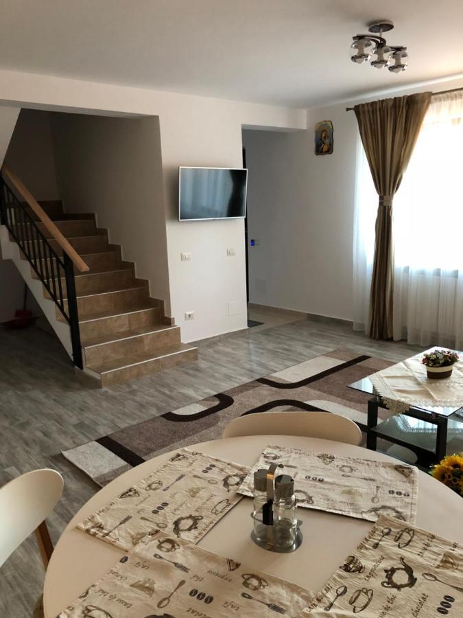 Aleria De Piatra Aparthotel Piatra Neamţ Buitenkant foto